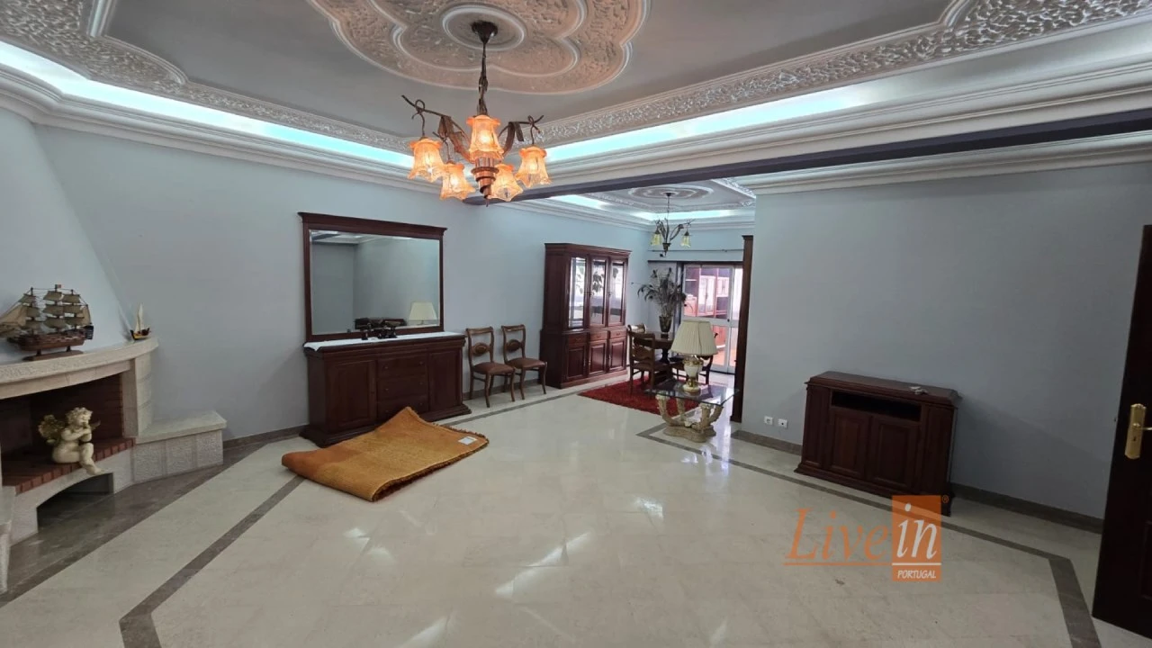 Prédio para Venda em Camarate, Unhos e Apelação Foto 7