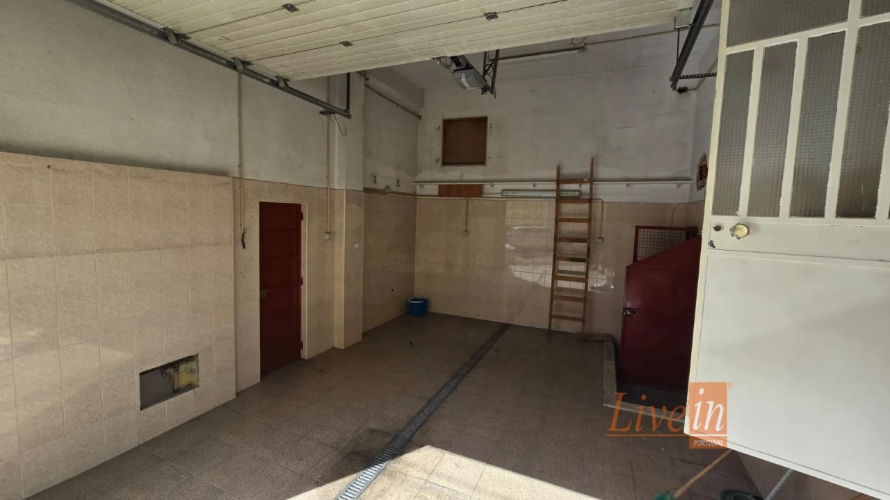 Prédio para Venda em Camarate, Unhos e Apelação Foto 25