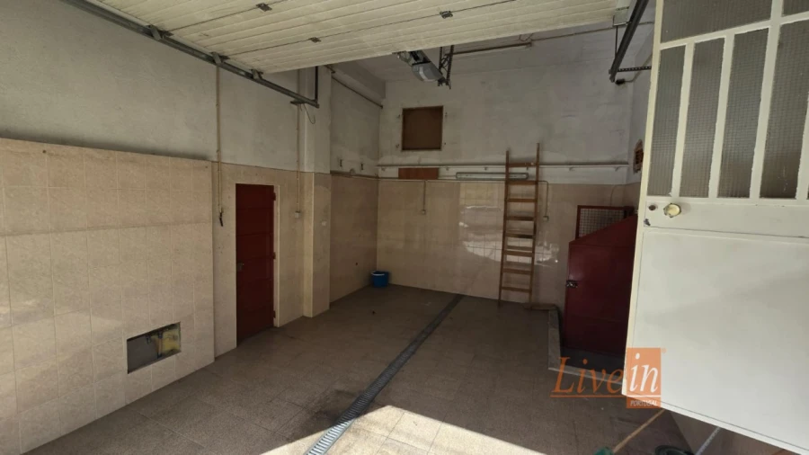 Prédio para Venda em Camarate, Unhos e Apelação Foto 25