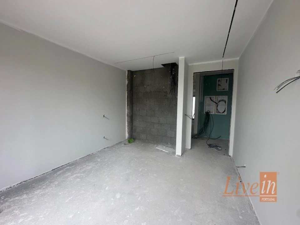 Moradia T3 para Venda em Silveira Foto 18