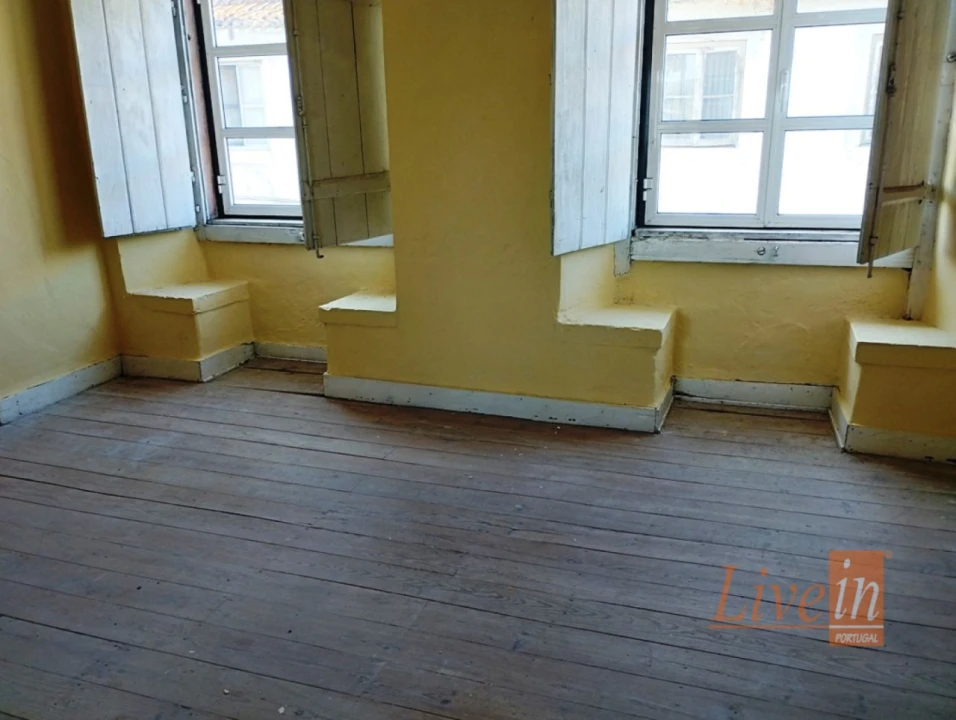 Moradia T10 para Venda em Santo Antão e São Julião do Tojal Foto 13