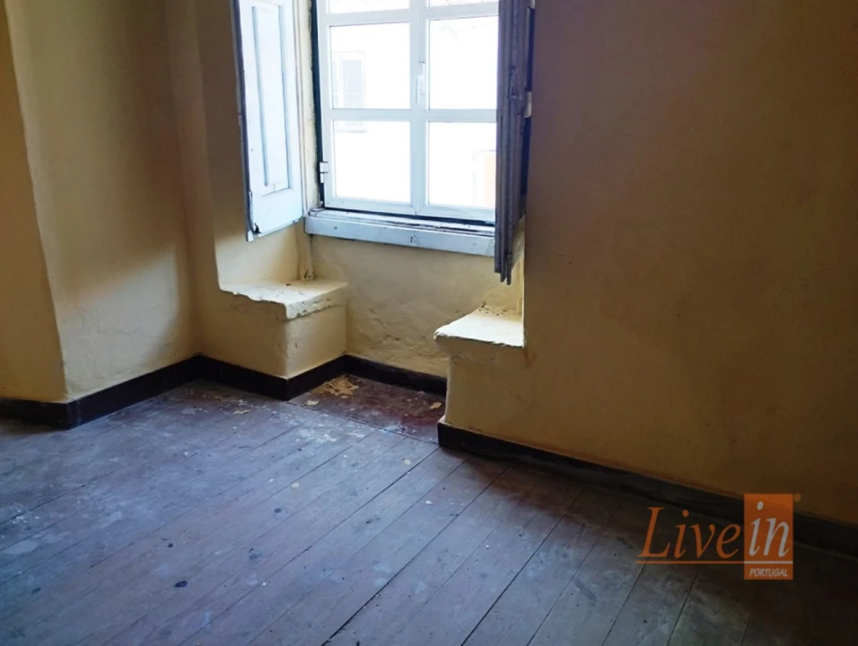 Moradia T10 para Venda em Santo Antão e São Julião do Tojal Foto 17