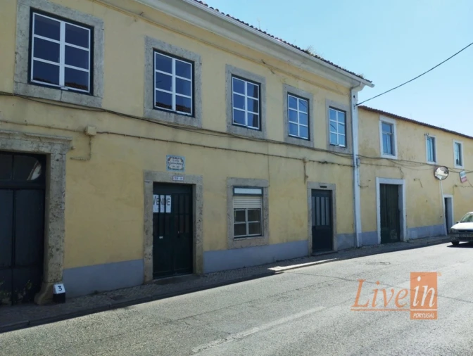 Moradia T10 para Venda em Santo Antão e São Julião do Tojal Foto 3