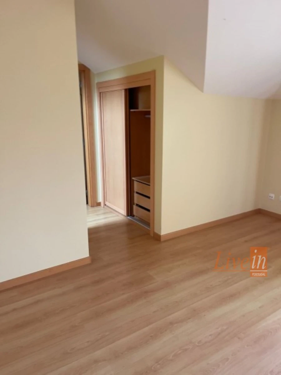 Apartamento T3 para Venda em Ericeira Foto 21