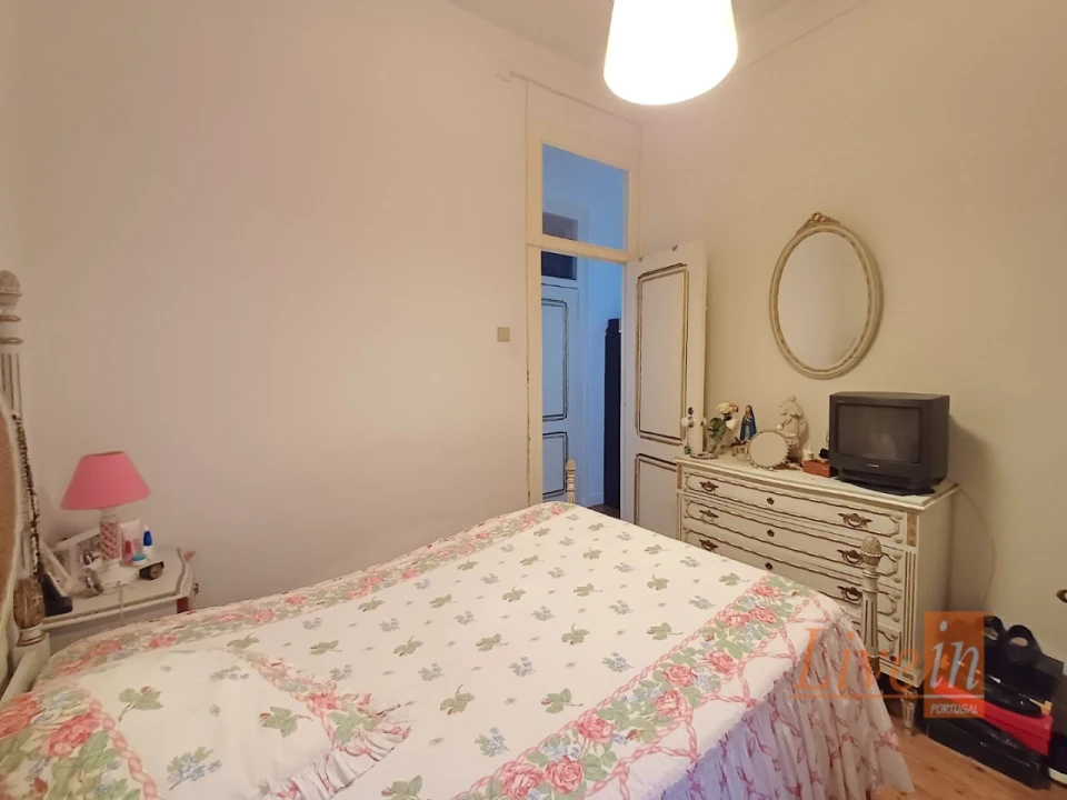 Apartamento T4 para Venda em Campo de Ourique Foto 11