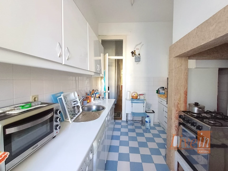 Apartamento T4 para Venda em Campo de Ourique Foto 13