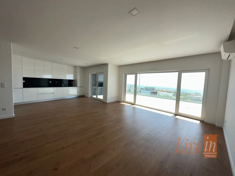 Apartamento T3 para Venda em Ericeira Foto 1