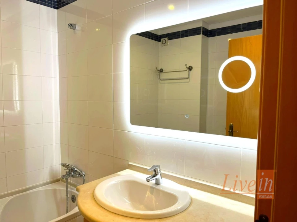 Apartamento T2 para Venda em Alverca do Ribatejo e Sobralinho Foto 8