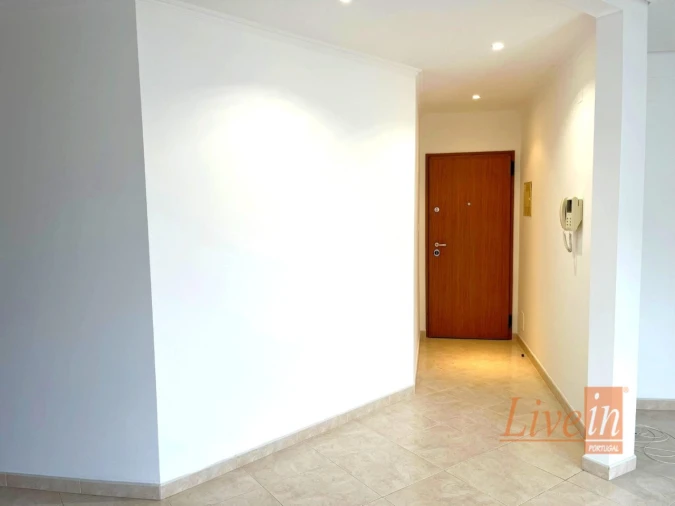 Apartamento T2 para Venda em Alverca do Ribatejo e Sobralinho Foto 7