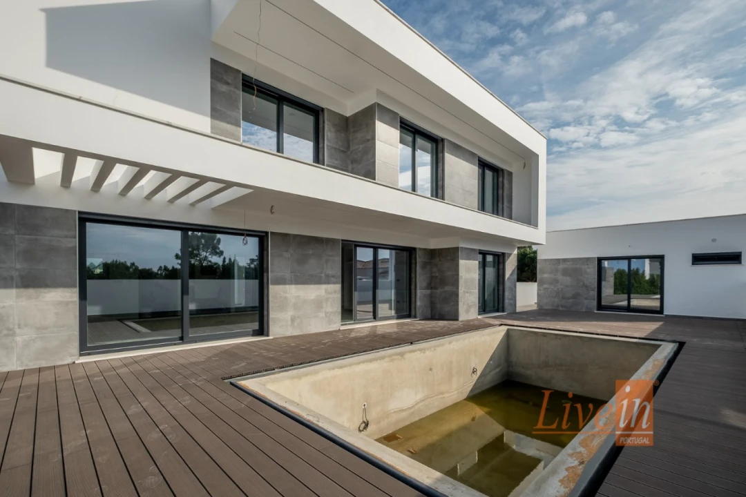 Moradia T4 para Venda em Ericeira Foto 7