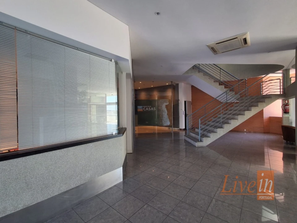 Loja para Arrendamento em Ericeira Foto 3