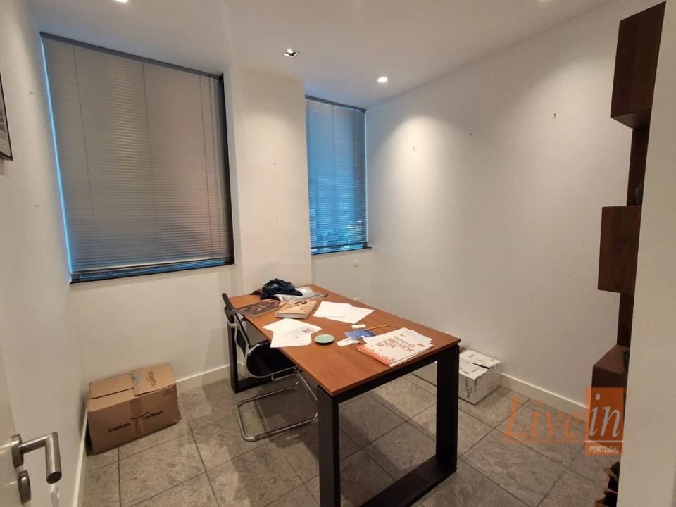 Loja para Arrendamento em Ericeira Foto 13