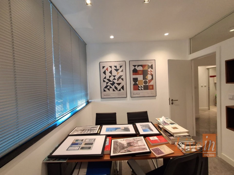 Loja para Arrendamento em Ericeira Foto 18