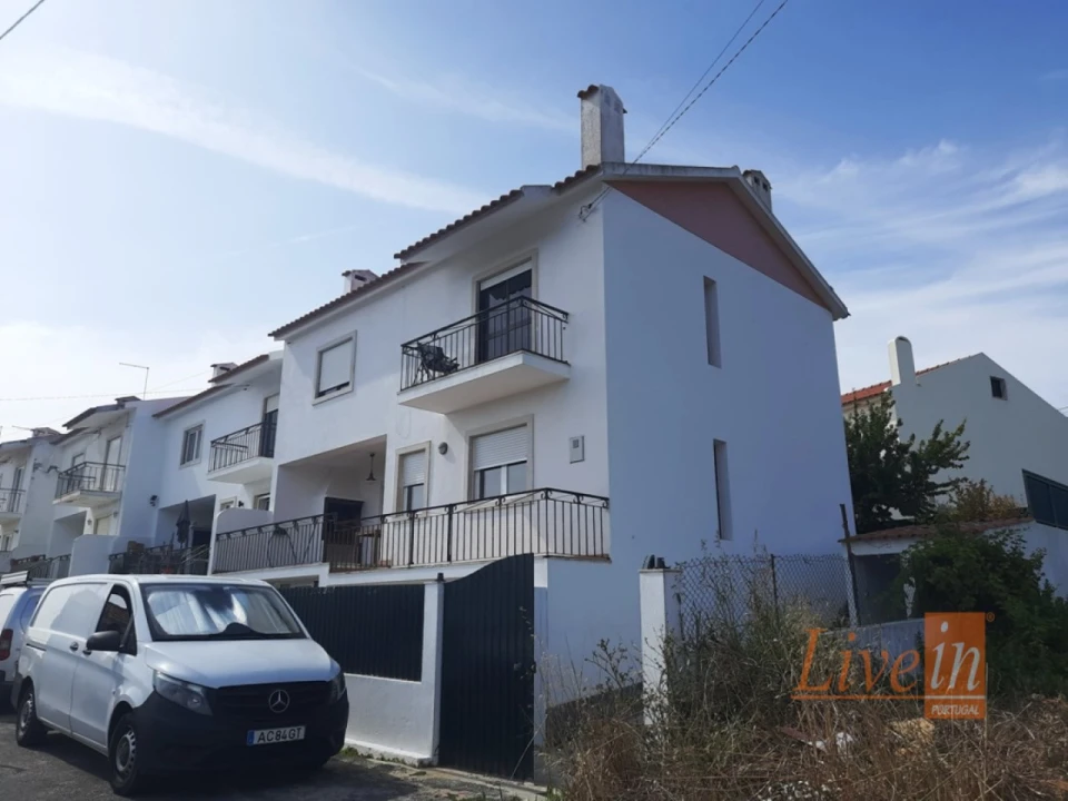 Moradia T3 para Arrendamento em Carvoeira Foto 27