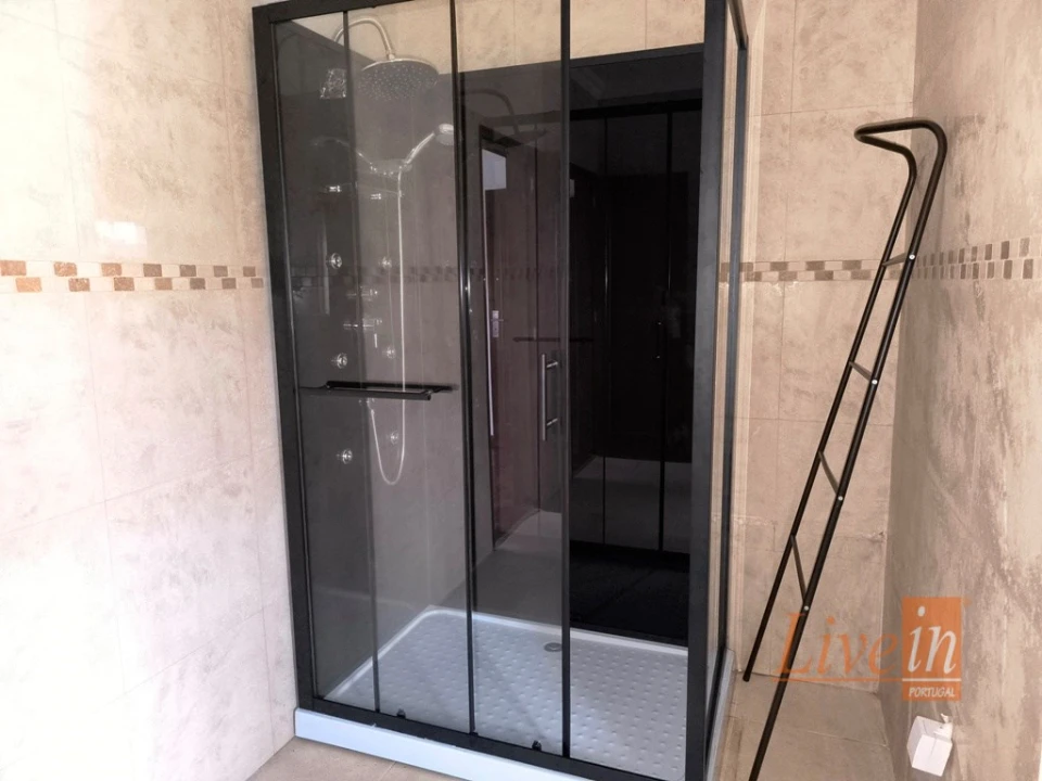 Moradia T3 para Arrendamento em Carvoeira Foto 13