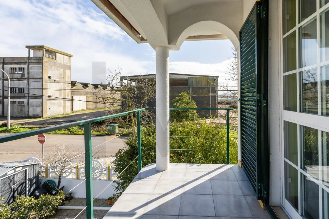 Moradia T4 para Venda em Moita Foto 40