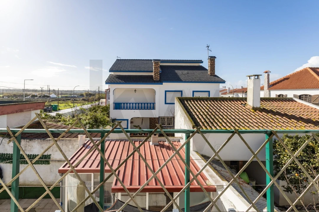 Moradia T4 para Venda em Moita Foto 23