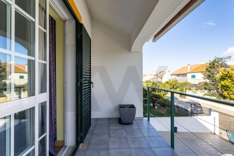 Moradia T4 para Venda em Moita Foto 36