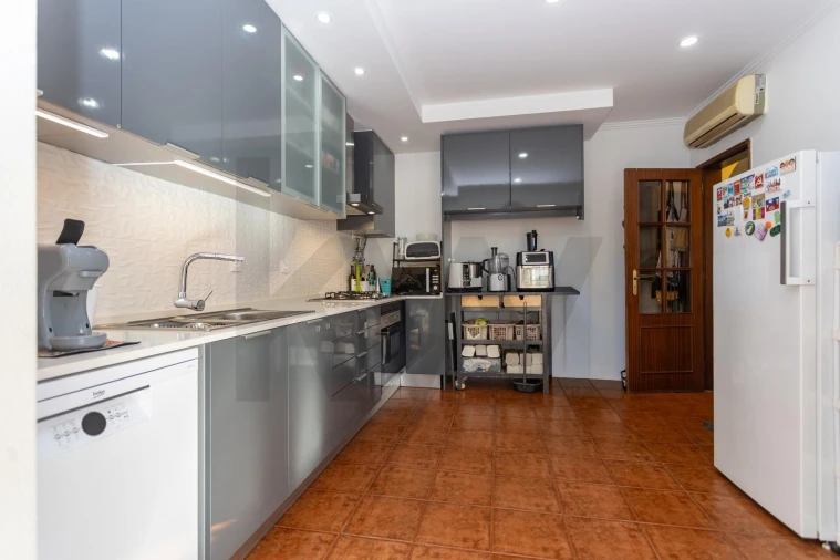 Moradia T4 para Venda em Moita