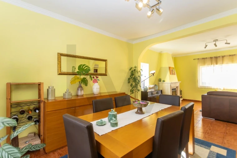 Moradia T4 para Venda em Moita Foto 11