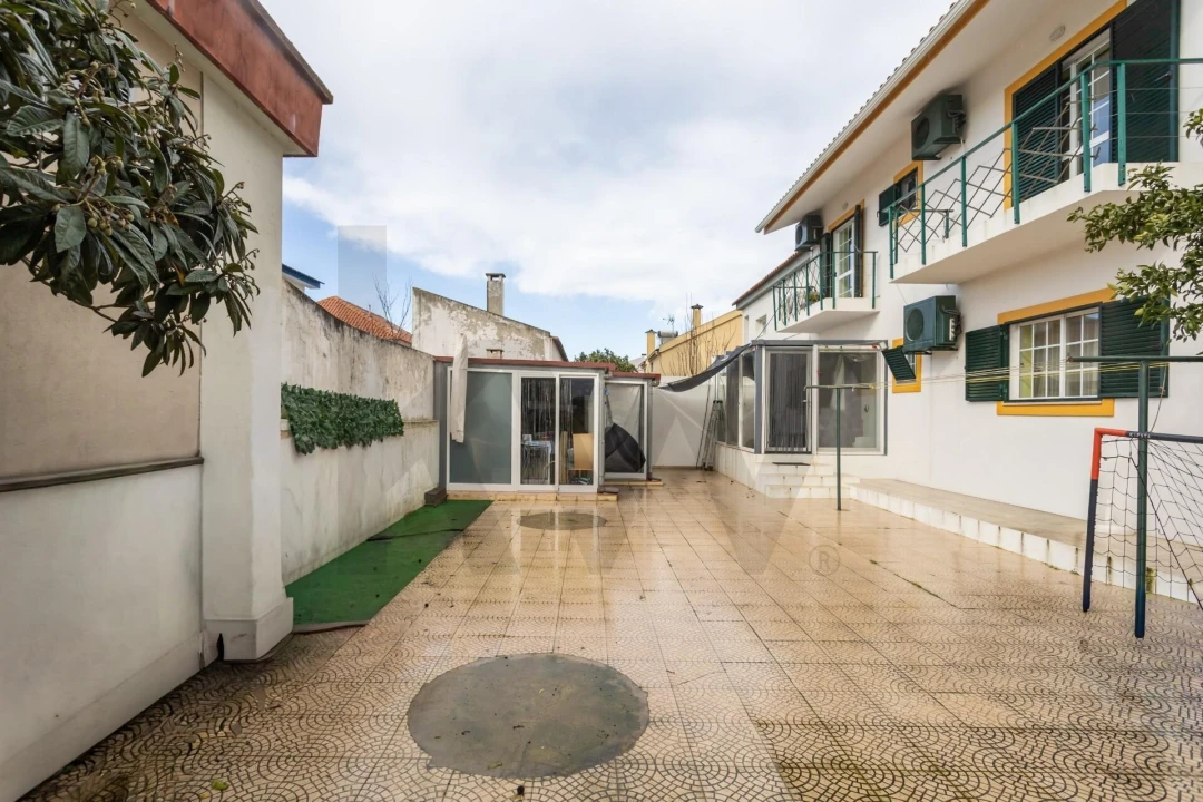 Moradia T4 para Venda em Moita Foto 55