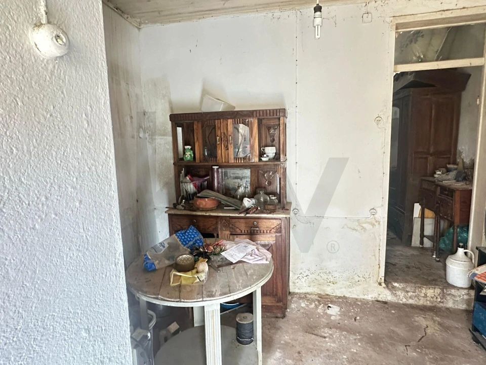 Moradia T2 para Venda em Fanhões Foto 5