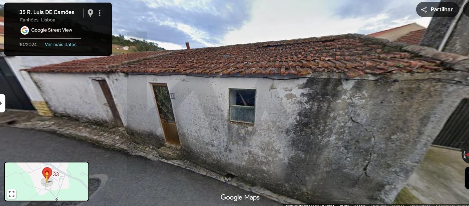 Moradia T2 para Venda em Fanhões Foto 2