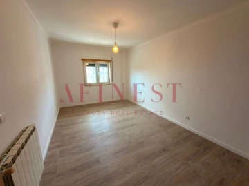 Apartamento T3 para Arrendamento em Cascais e Estoril