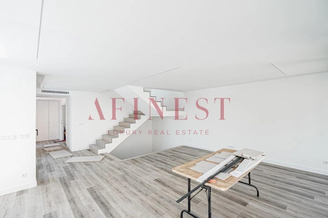 Moradia T4 para Venda em Carcavelos e Parede Foto 9