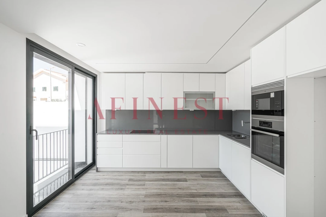 Moradia T4 para Venda em Carcavelos e Parede Foto 12