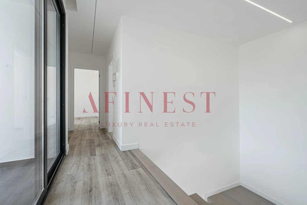 Moradia T4 para Venda em Carcavelos e Parede Foto 16