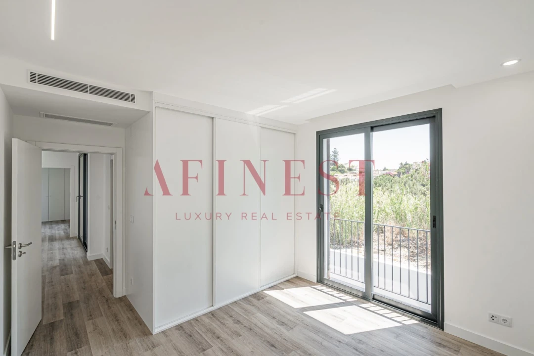 Moradia T4 para Venda em Carcavelos e Parede Foto 26