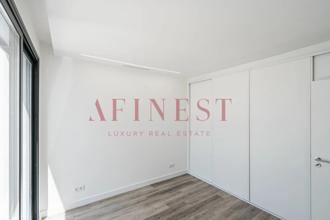 Moradia T4 para Venda em Carcavelos e Parede Foto 29