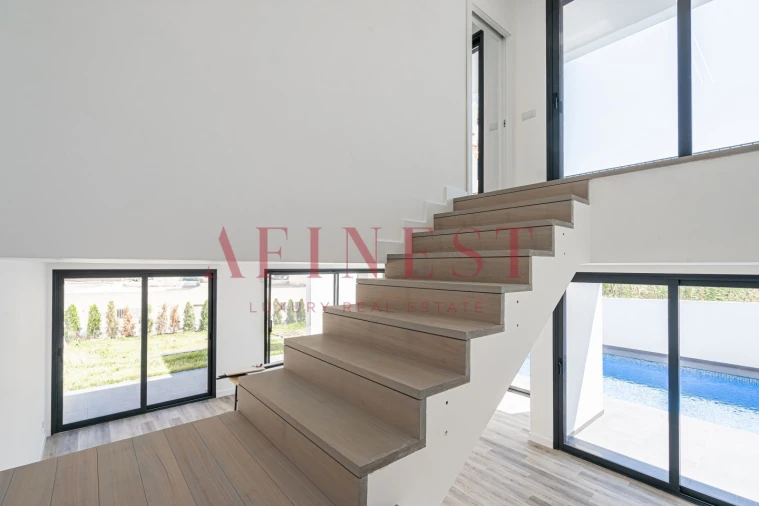 Moradia T4 para Venda em Carcavelos e Parede Foto 15