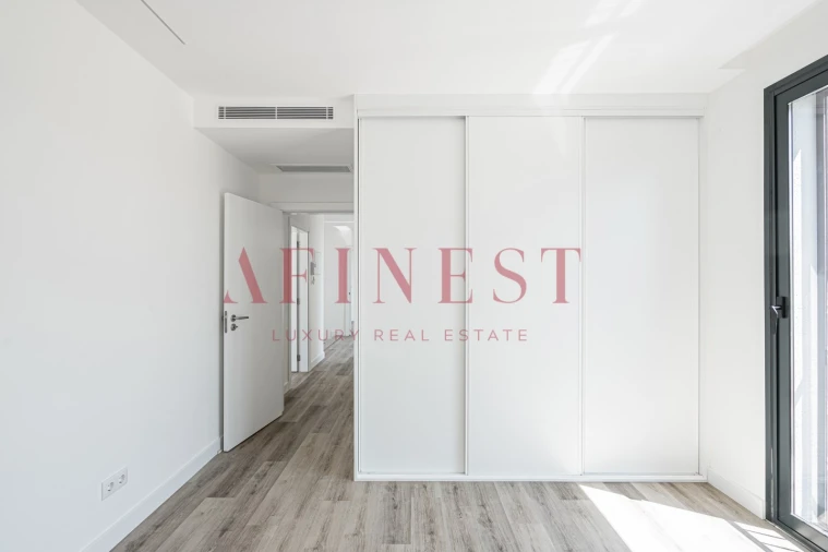 Moradia T4 para Venda em Carcavelos e Parede Foto 24