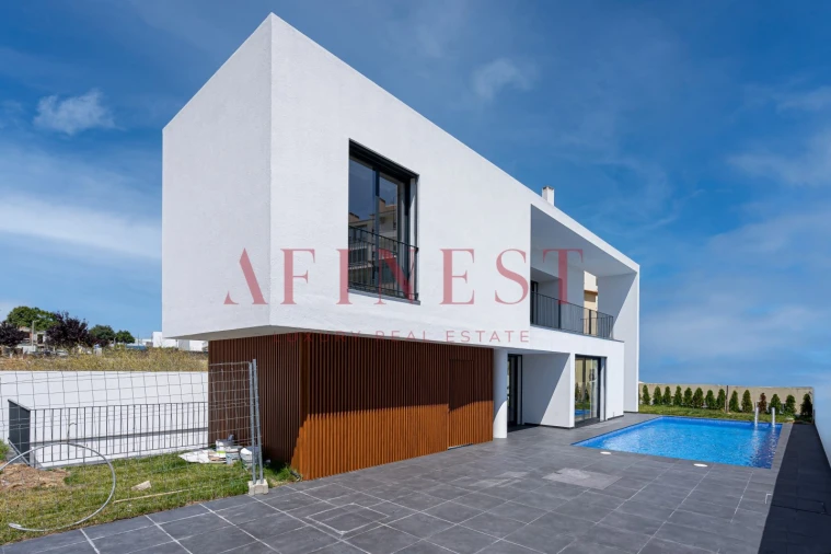 Moradia T4 para Venda em Carcavelos e Parede Foto 35