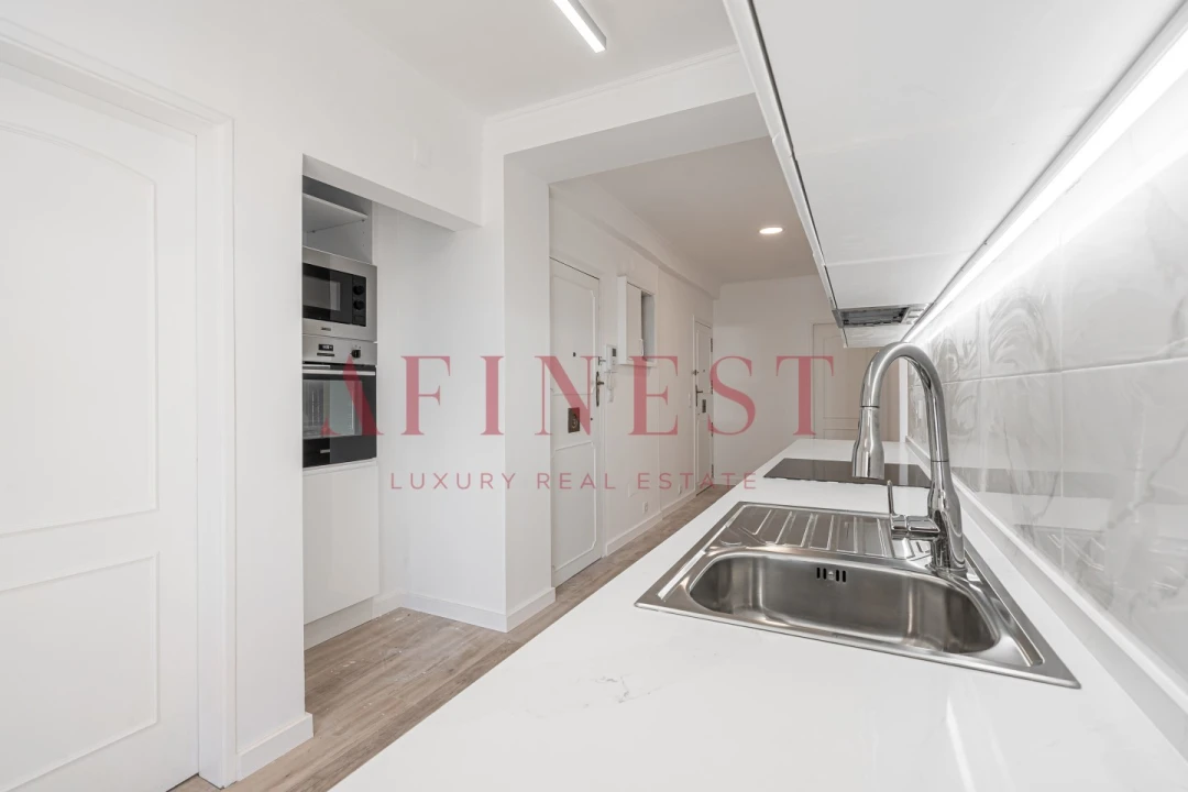 Apartamento T4 para Arrendamento em Almada, Cova da Piedade, Pragal e Cacilhas Foto 13