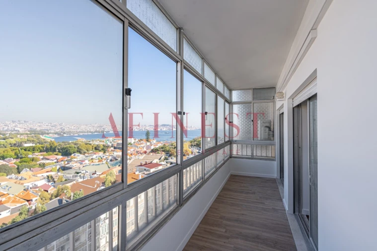 Apartamento T4 para Arrendamento em Almada, Cova da Piedade, Pragal e Cacilhas Foto 7