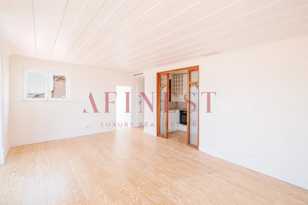 Apartamento T2 para Venda em Santa Maria Maior Foto 6