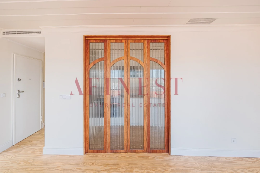 Apartamento T2 para Venda em Santa Maria Maior Foto 8