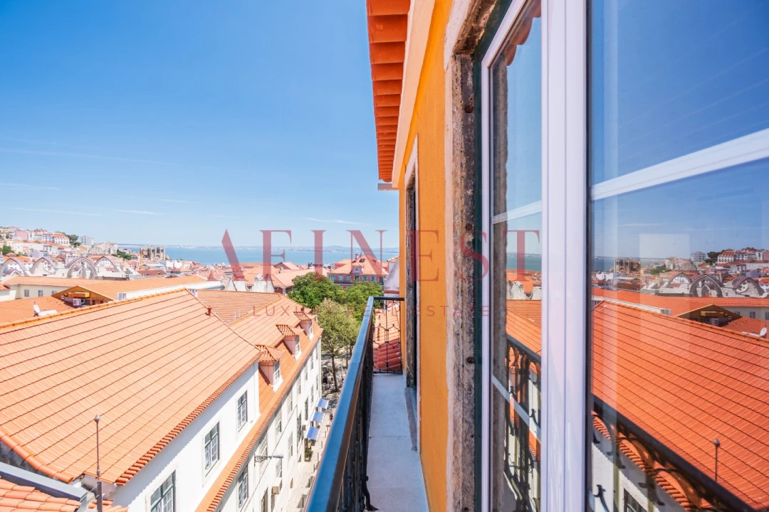 Apartamento T2 para Venda em Santa Maria Maior Foto 50