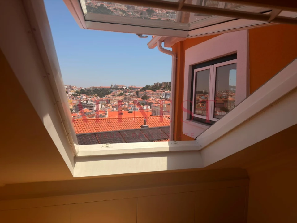 Apartamento T2 para Venda em Santa Maria Maior Foto 2