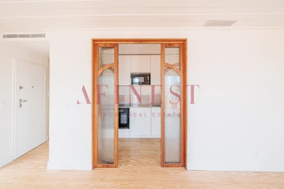 Apartamento T2 para Venda em Santa Maria Maior