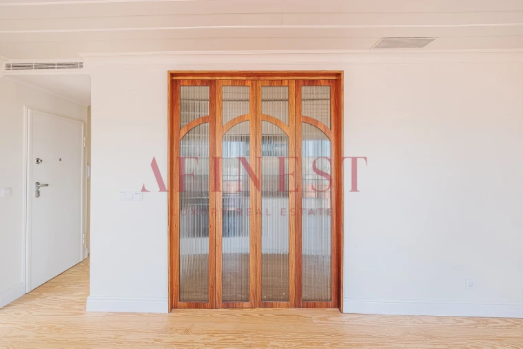 Apartamento T2 para Venda em Santa Maria Maior Foto 8