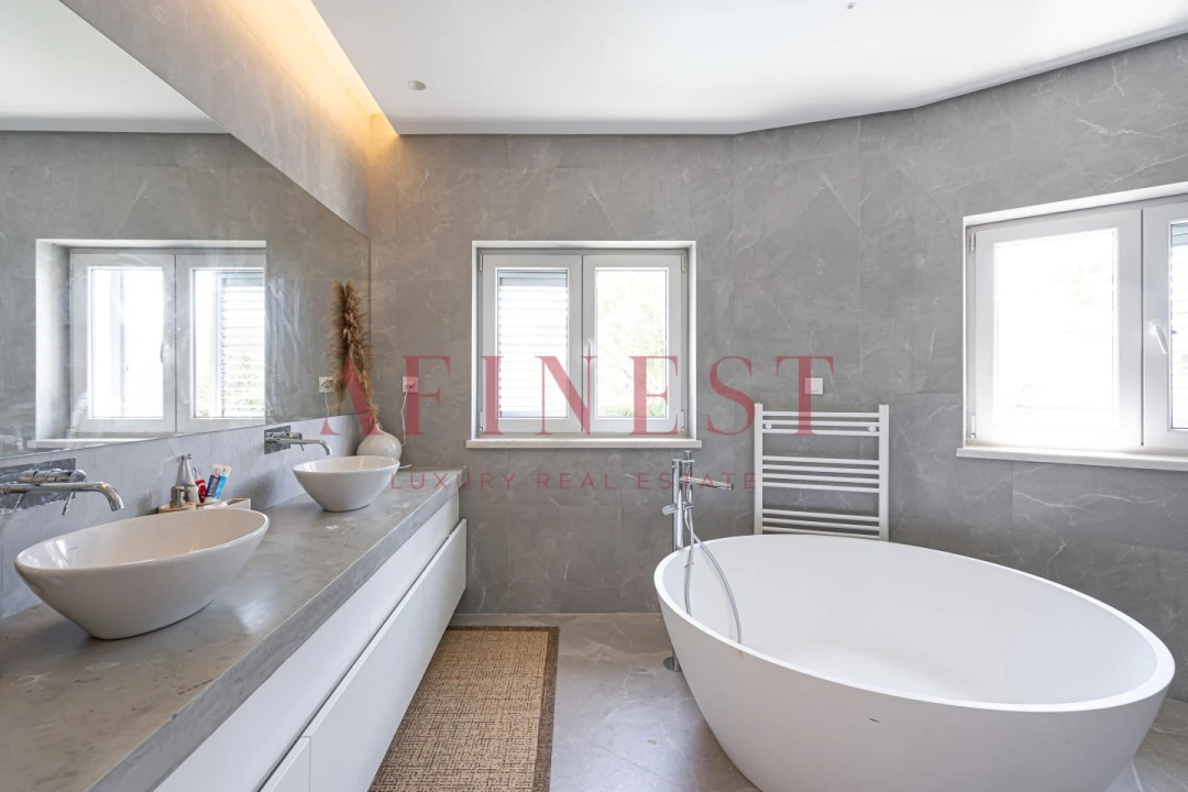 Moradia T8 para Venda em Cascais e Estoril Foto 42