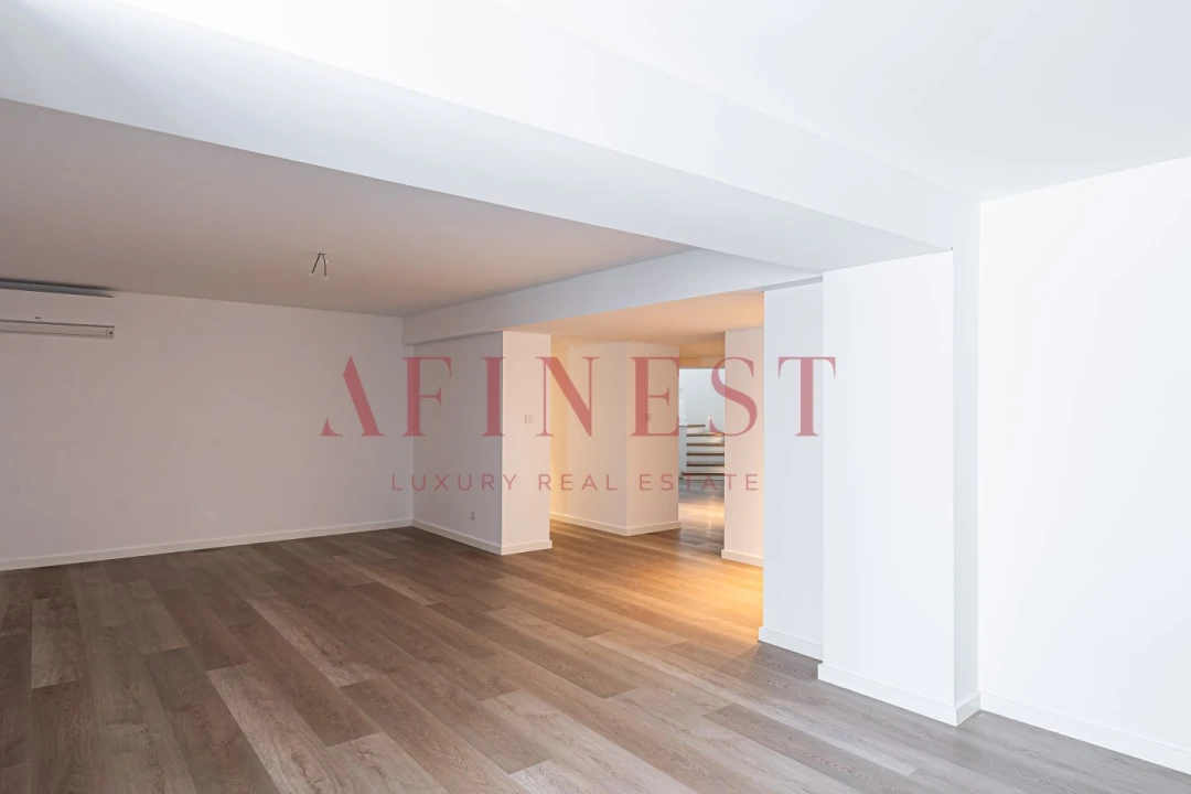 Moradia T8 para Venda em Cascais e Estoril Foto 47