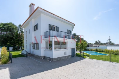 Moradia T8 para Venda em Cascais e Estoril