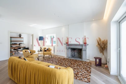 Moradia T8 para Venda em Cascais e Estoril