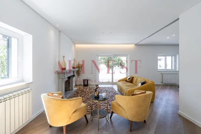 Moradia T8 para Venda em Cascais e Estoril