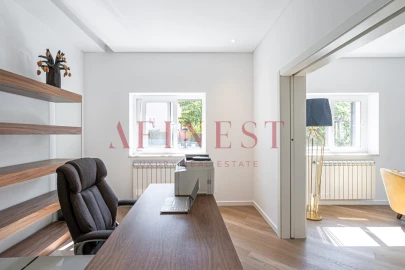 Moradia T8 para Venda em Cascais e Estoril